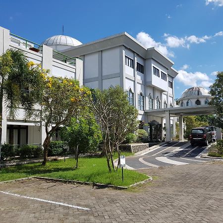 Grand Royal Taliwang Hotel Exterior foto