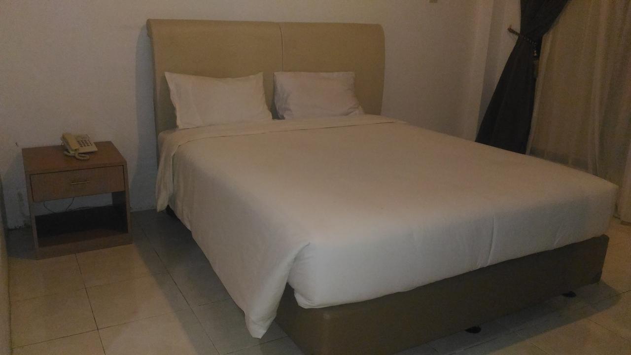 Grand Royal Taliwang Hotel Zimmer foto