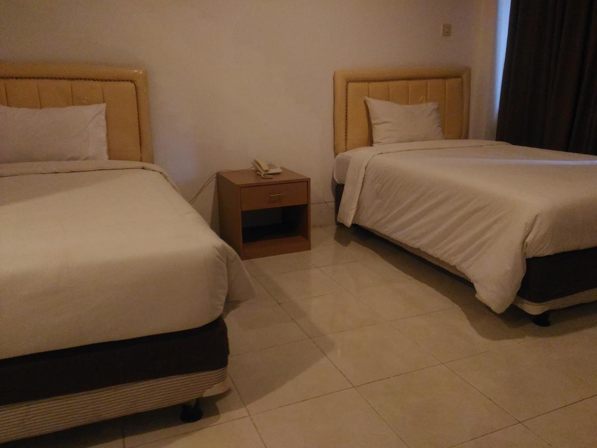 Grand Royal Taliwang Hotel Zimmer foto