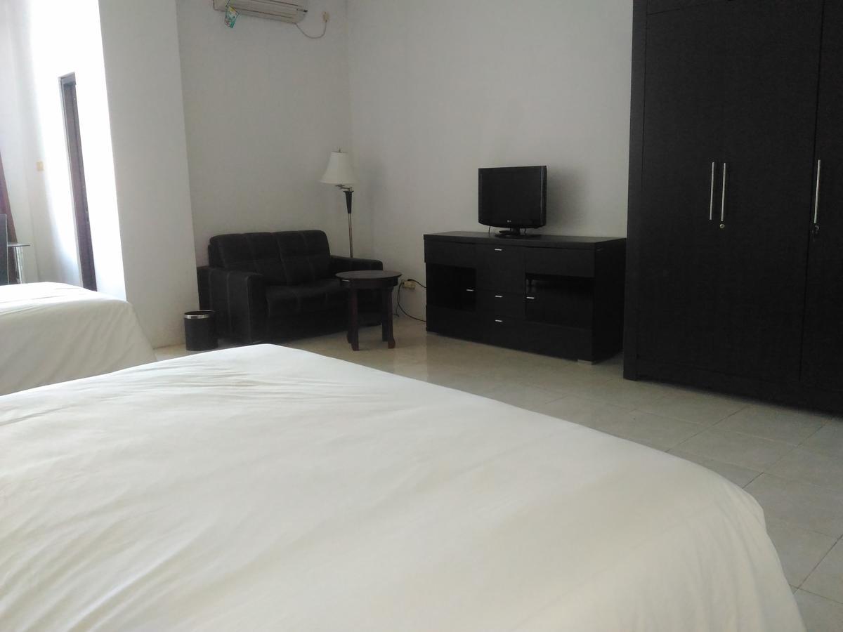 Grand Royal Taliwang Hotel Zimmer foto