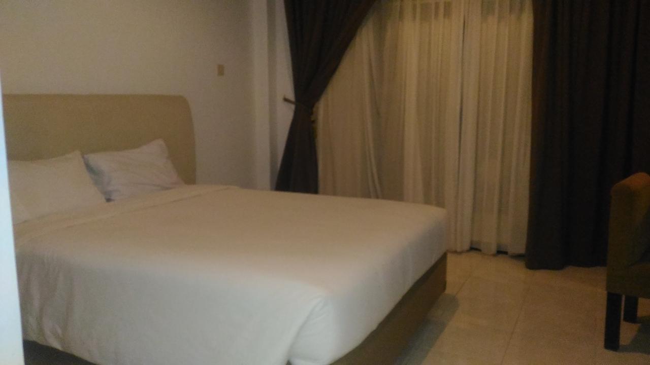 Grand Royal Taliwang Hotel Zimmer foto